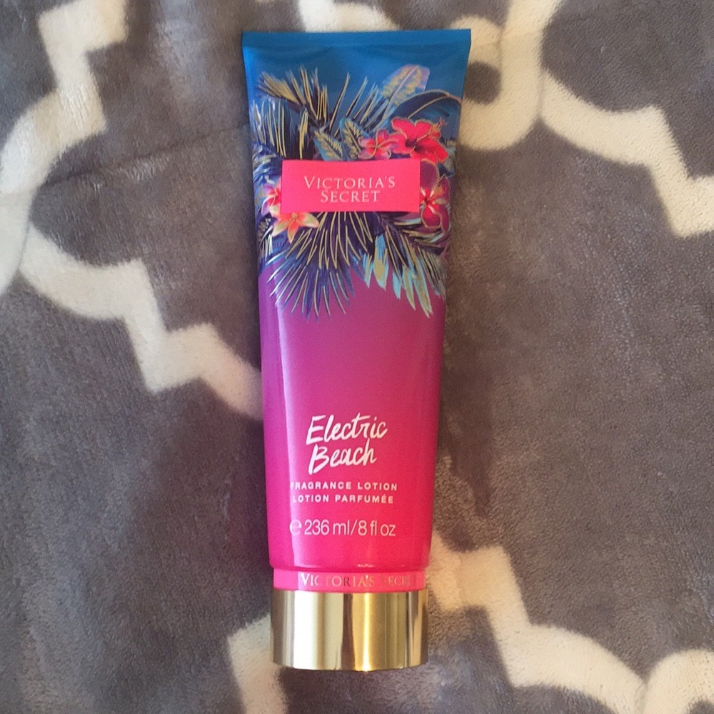 ✨NWT✨Victoria’s Secret Electric Beach Lotion